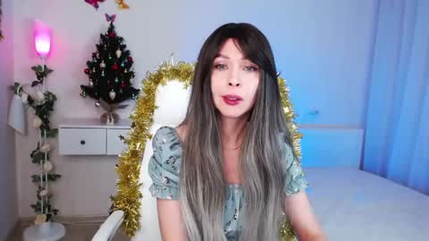 Snapshot of wendifoster chatting on 01/08/25, 05:26 Wendi Foster online show from 01/08/25, 05:26