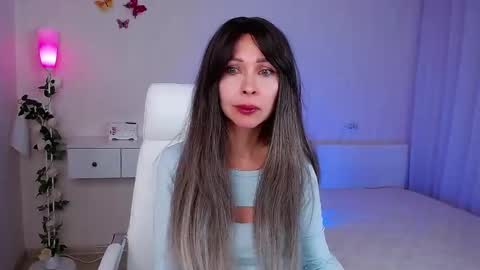 Snapshot of wendifoster chatting on 09/29/25, 07:19 Wendi Foster online show from 09/29/25, 07:19