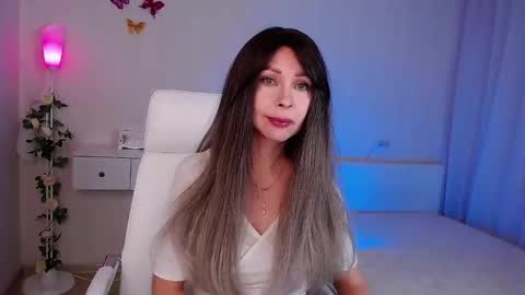 Wendi Foster online show from 12/17/25, 06:58