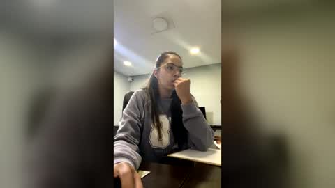 Wendy online show from 07/23/26, 08:18