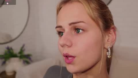 Snapshot of wendy__doll chatting on 09/22/25, 09:17 Im Wendy online show from 09/22/25, 09:17