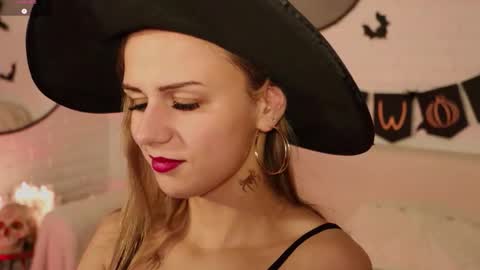 Snapshot of wendy__doll chatting on 10/25/25, 09:42 Im Wendy online show from 10/25/25, 09:42