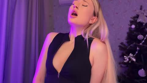 Daisy    online show from 01/16/26, 10:36