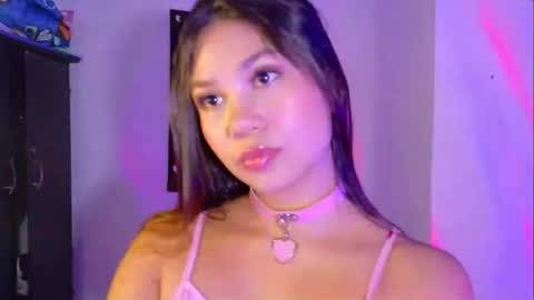 Snapshot of wendy_mills_ chatting on 02/17/26, 05:15 Wendy online show from 02/17/26, 05:15