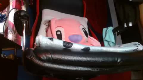 Wendy online show from 11/22/25, 12:26