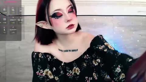 Snapshot of wendy_u_okay chatting on 09/29/25, 11:48 Wendy online show from 09/29/25, 11:48