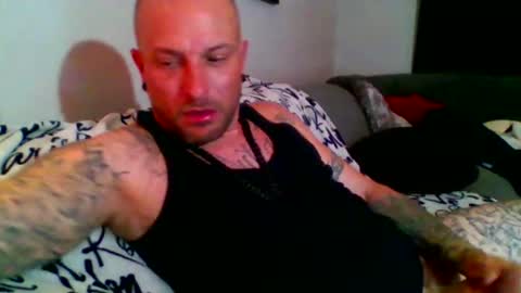 Snapshot of werhorny3 chatting on 12/17/25, 05:02 werhorny3 online show from 12/17/25, 05:02