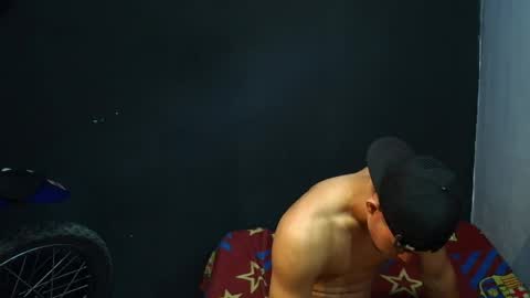 wesley_77 online show from 03/29/26, 04:51