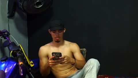 wesley_77 online show from 03/31/26, 07:20