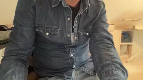 wet_adidasboy online show from 09/26/25, 01:59