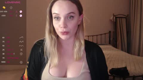 Snapshot of wet_lana chatting on 03/11/25, 04:29 Lana online show from 03/11/25, 04:29