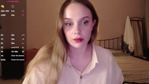 Snapshot of wet_lana chatting on 09/15/25, 03:34 Lana online show from 09/15/25, 03:34