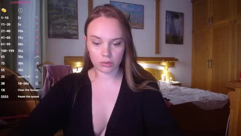 Lana online show from 04/29/26, 04:22