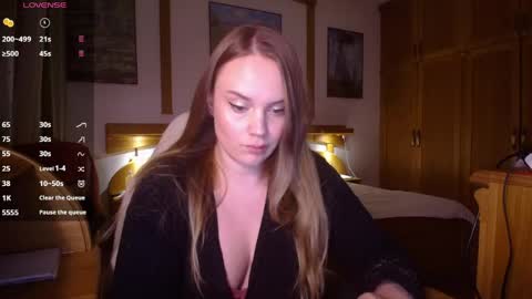 Snapshot of wet_lana chatting on 05/10/26, 08:14 Lana online show from 05/10/26, 08:14