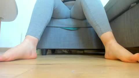 Snapshot of wet_pants2022 chatting on 07/23/26, 01:53 wet_pants2022 online show from 07/23/26, 01:53