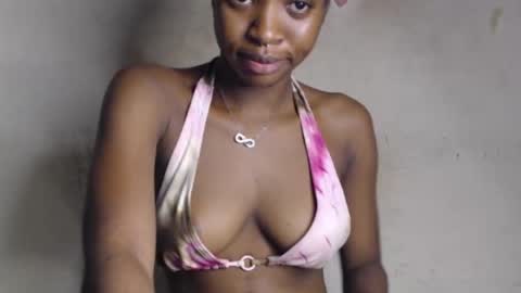 Bella online show from 06/08/26, 07:47