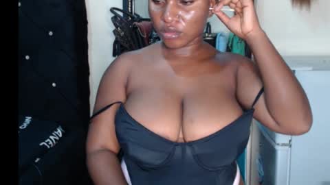 Sonia online show from 11/14/25, 03:05