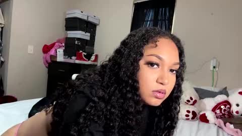 SheSquirts online show from 12/31/24, 09:17