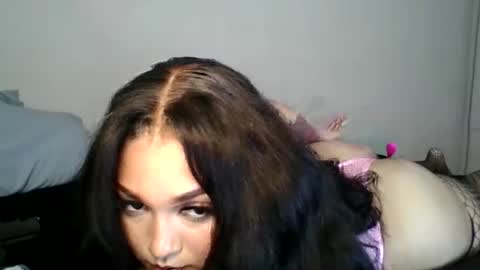 Snapshot of wetcreamerr chatting on 06/26/26, 01:43 SheSquirts online show from 06/26/26, 01:43
