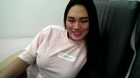 Snapshot of wetdreamasiax chatting on 09/27/25, 12:10 jess online show from 09/27/25, 12:10