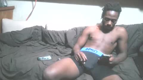 Snapshot of wetdreamsz101 chatting on 11/29/25, 04:48 wetdreamz101 online show from 11/29/25, 04:48