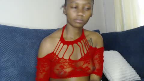 Snapshot of wetfreakym chatting on 07/06/26, 10:56 Bella online show from 07/06/26, 10:56