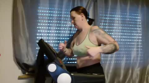 Snapshot of wetgerman2 chatting on 01/21/25, 11:13 Wetgerman online show from 01/21/25, 11:13