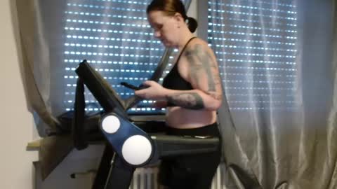 Snapshot of wetgerman2 chatting on 01/22/25, 11:01 Wetgerman online show from 01/22/25, 11:01