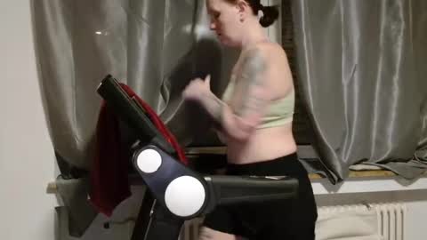 Snapshot of wetgerman2 chatting on 01/24/25, 04:59 Wetgerman online show from 01/24/25, 04:59