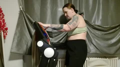 Snapshot of wetgerman2 chatting on 03/04/25, 10:27 Wetgerman online show from 03/04/25, 10:27