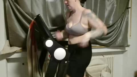 Snapshot of wetgerman2 chatting on 03/05/25, 06:45 Wetgerman online show from 03/05/25, 06:45