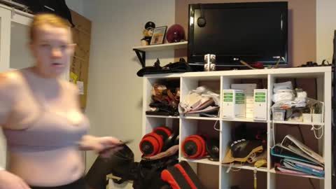 Snapshot of wetgerman2 chatting on 03/10/25, 04:03 Wetgerman online show from 03/10/25, 04:03