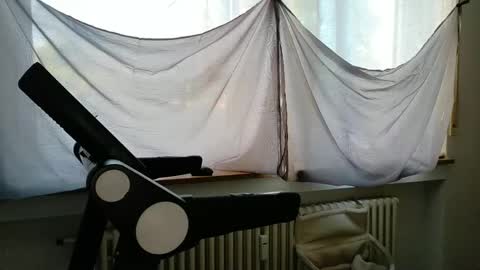 Snapshot of wetgerman2 chatting on 09/28/25, 02:33 Wetgerman online show from 09/28/25, 02:33