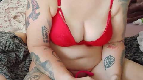 Snapshot of wetgerman2 chatting on 10/14/25, 01:34 Wetgerman online show from 10/14/25, 01:34