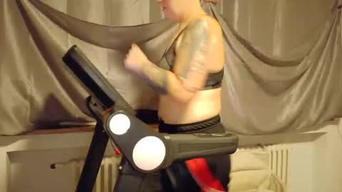 Snapshot of wetgerman2 chatting on 11/08/25, 06:02 Wetgerman online show from 11/08/25, 06:02