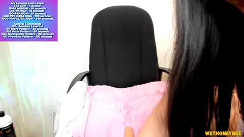 Mina online show from 02/04/25, 10:45