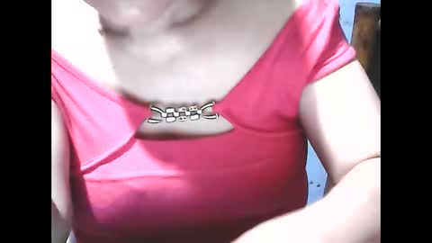 Snapshot of wethornypussy4u chatting on 10/07/25, 03:42 wethornypussy4u online show from 10/07/25, 03:42