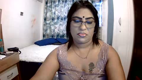Snapshot of wetindian1971 chatting on 06/14/26, 11:01 kavita online show from 06/14/26, 11:01