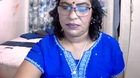 Snapshot of wetindian1971 chatting on 06/23/26, 08:23 kavita online show from 06/23/26, 08:23