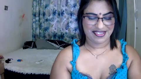 Snapshot of wetindian1971 chatting on 07/29/26, 10:35 kavita online show from 07/29/26, 10:35
