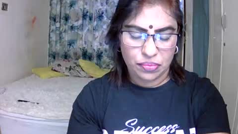 Snapshot of wetindian1971 chatting on 08/02/26, 01:20 kavita online show from 08/02/26, 01:20