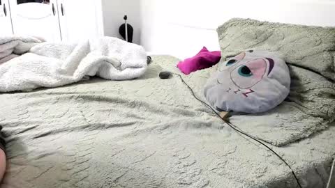 Amy online show from 09/12/25, 06:46