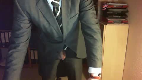 Snapshot of wetsuitedman chatting on 02/06/25, 05:09 Franz online show from 02/06/25, 05:09