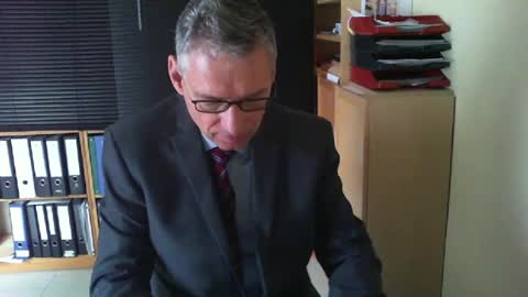 Snapshot of wetsuitedman chatting on 07/05/26, 05:14 Franz online show from 07/05/26, 05:14