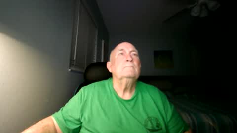 wfs2946 online show from 10/24/25, 12:08