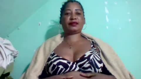 Snapshot of wharda chatting on 06/15/26, 06:15 wharda online show from 06/15/26, 06:15