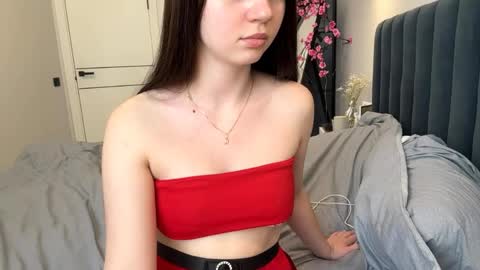Snapshot of whatkayawants chatting on 05/23/26, 01:59 Hello I m Yuna and Ive been waiting for you MaevAmy online show from 05/23/26, 01:59