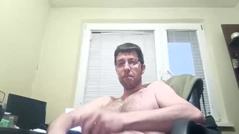 Snapshot of whatwouldyouliketosee chatting on 04/06/26, 03:48 stoffy online show from 04/06/26, 03:48