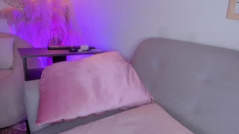 Sara  online show from 02/05/25, 09:50