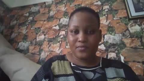 Snapshot of whinebae chatting on 03/03/26, 12:00 whinebae online show from 03/03/26, 12:00